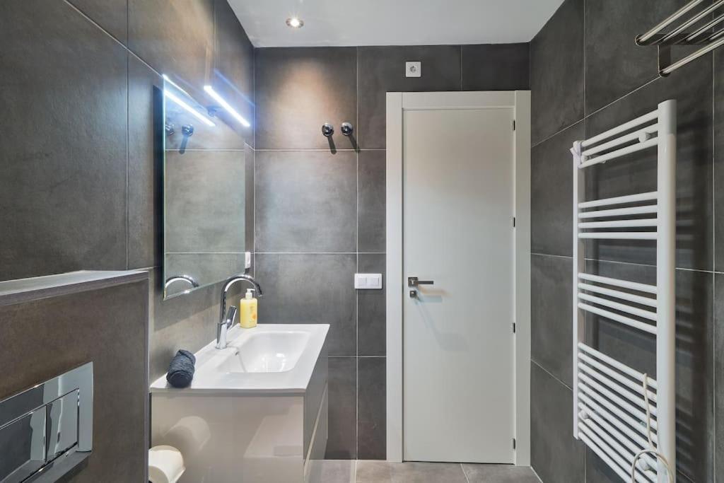 Superbe Appartement Avec Jaccuzi Marbella Exteriör bild