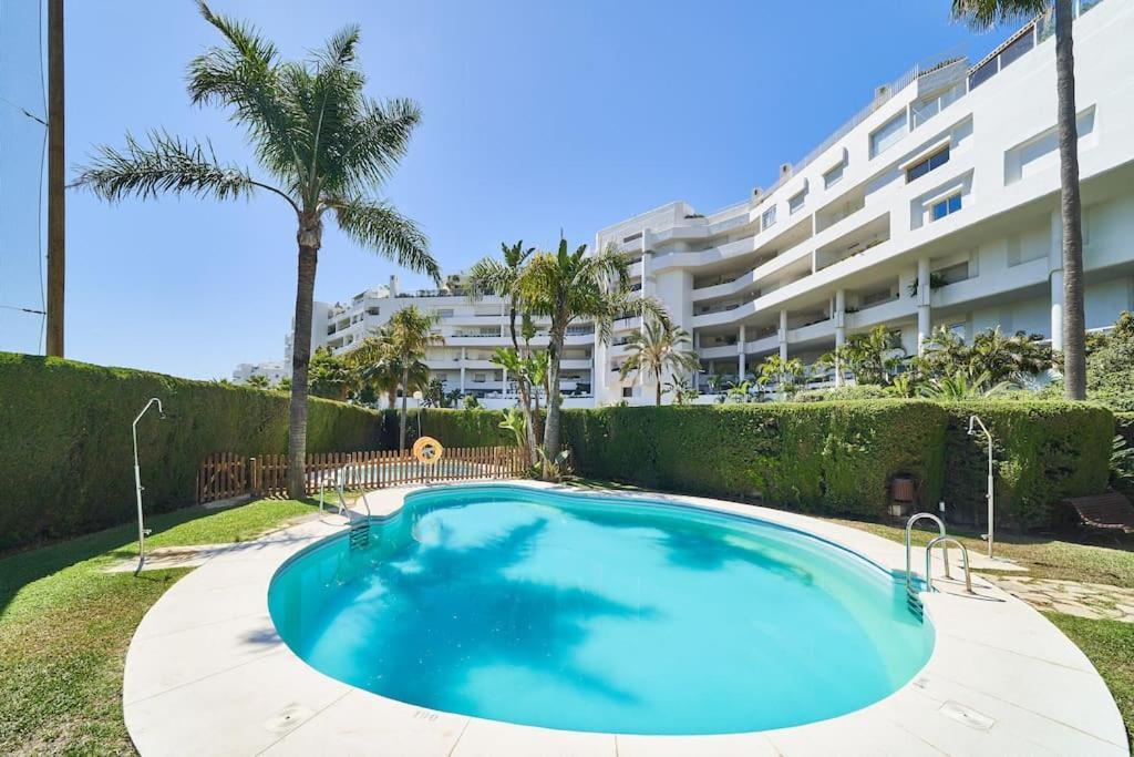 Superbe Appartement Avec Jaccuzi Marbella Exteriör bild