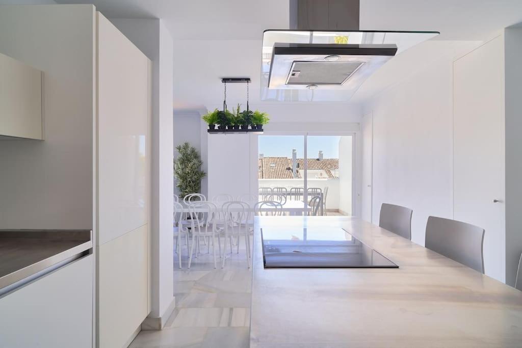 Superbe Appartement Avec Jaccuzi Marbella Exteriör bild