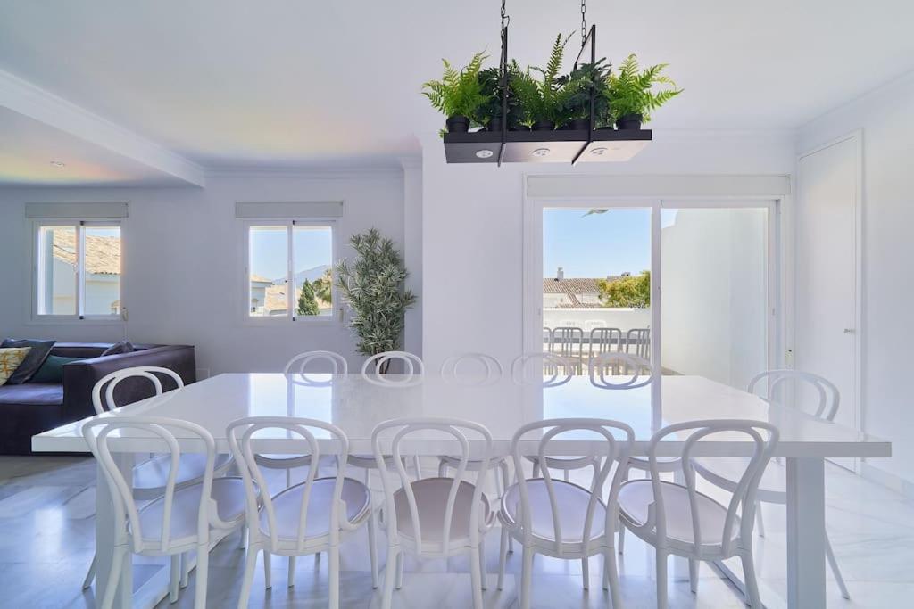 Superbe Appartement Avec Jaccuzi Marbella Exteriör bild