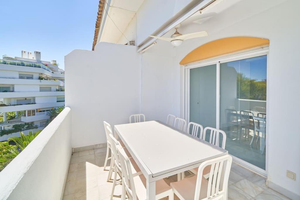 Superbe Appartement Avec Jaccuzi Marbella Exteriör bild