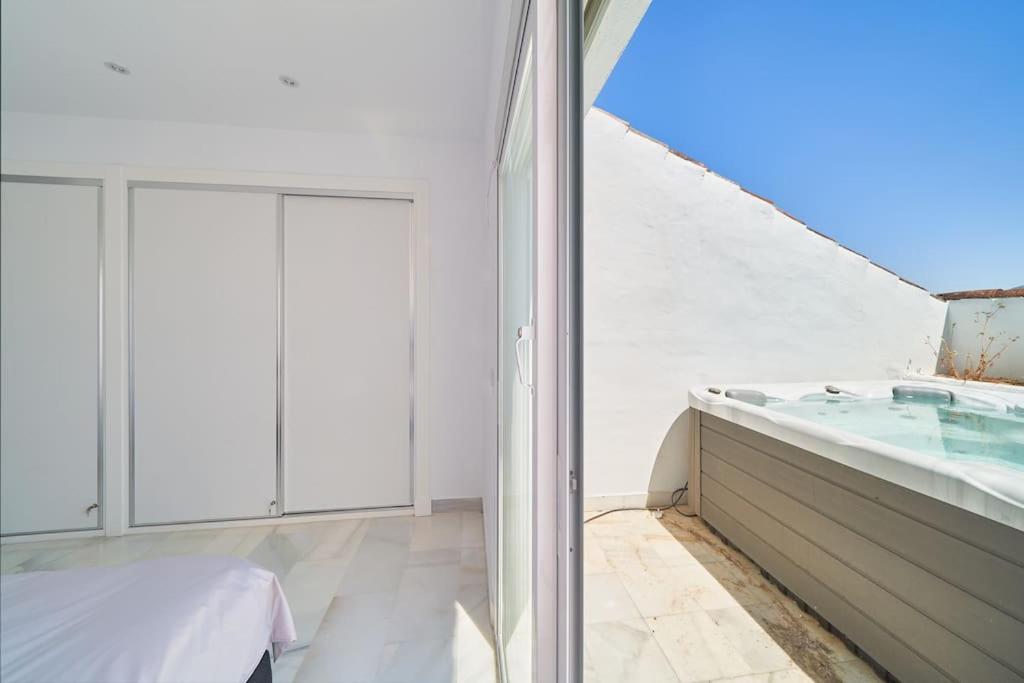 Superbe Appartement Avec Jaccuzi Marbella Exteriör bild